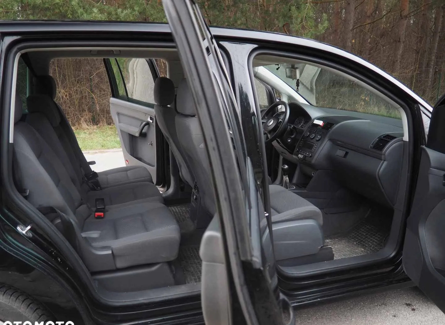 Volkswagen Touran cena 11900 przebieg: 228240, rok produkcji 2003 z Rzepin małe 704